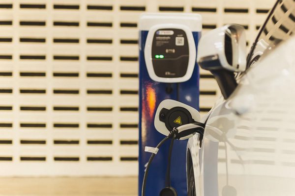 borne de recharge de voiture électrique publique