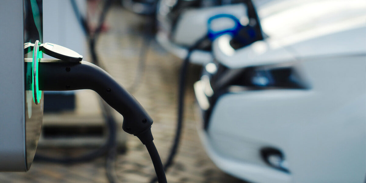 recharge-voiture-electrique-header borne de recharge de voiture électrique